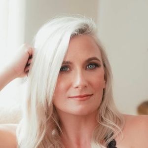 Meet your Posher, Nina